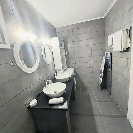 Villa Gardiki For2 *